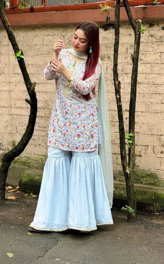 Kharkhari Call Girl Service